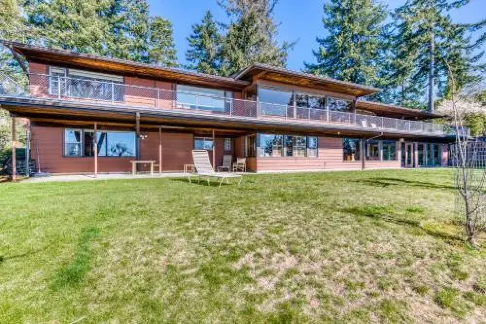 The Bridge and Balcony