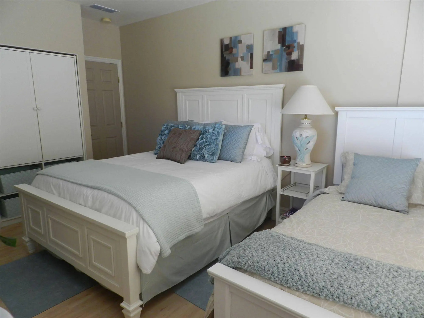 The Stone Gate Inn Bed & Breakfast