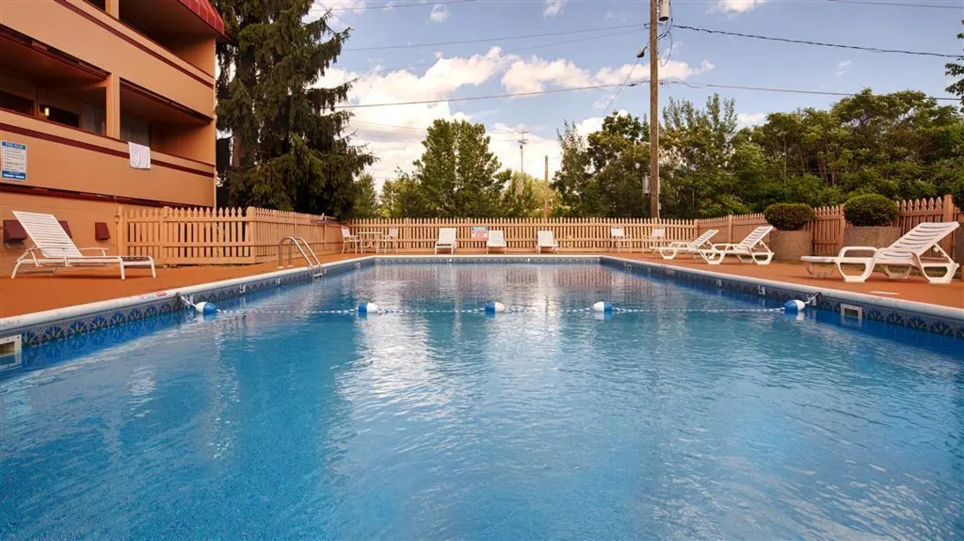 Clarion Inn & Conference Center