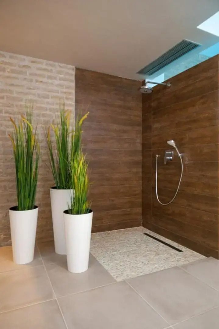 Luxury Beachfront Villa Trogir 2 with private pool, jacuzzi and gym at the beach on Ciovo - Okrug Gornji