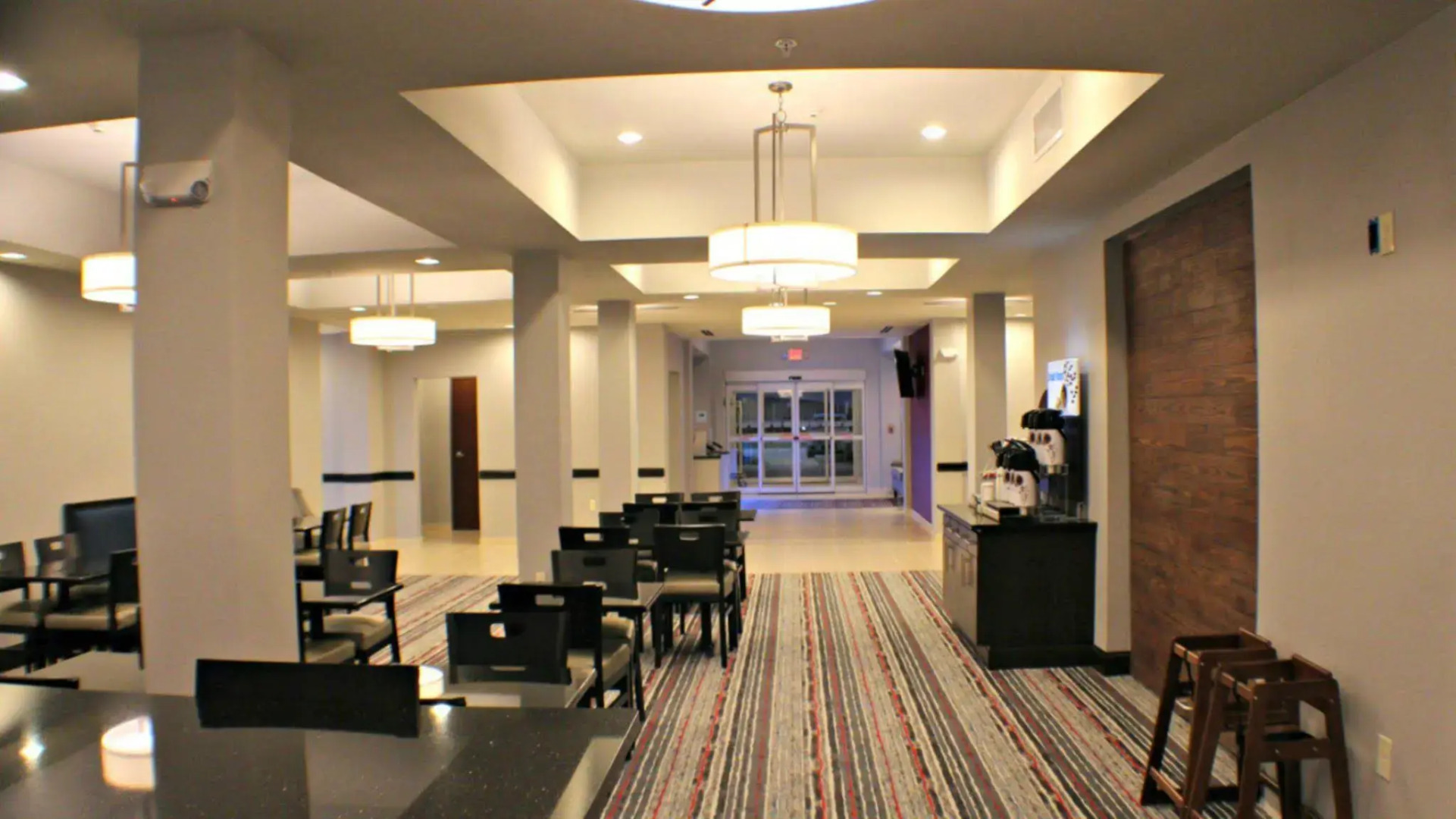 Holiday Inn Express & Suites Bonham by IHG