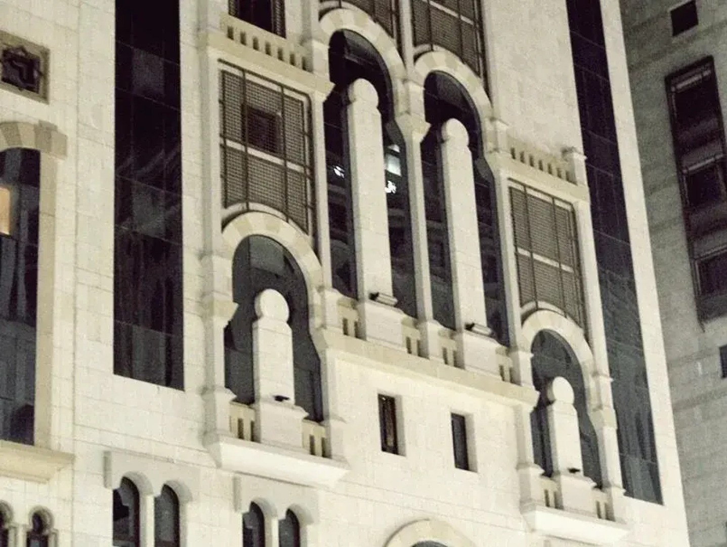 Multaqa Al Zowar Hotel