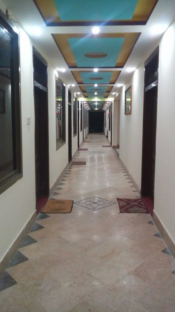 Clifton Hotel