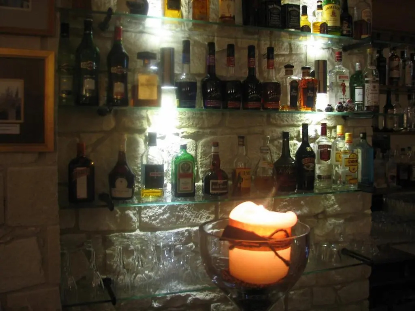 Hill View Restaurant & Apartments