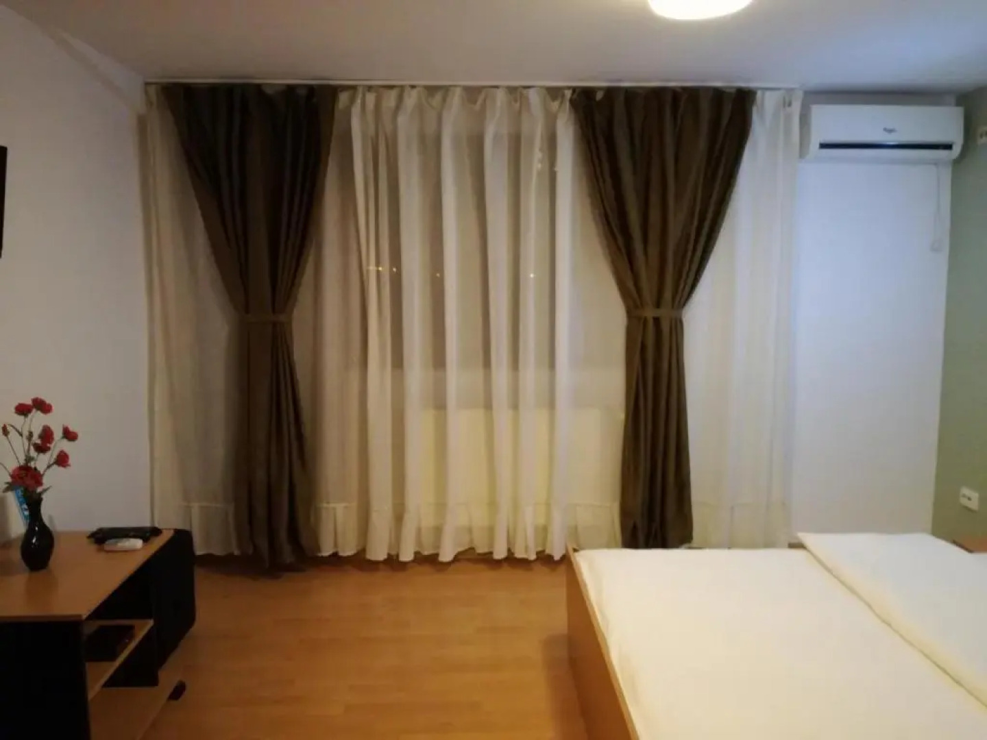 Cazare Business-Transit