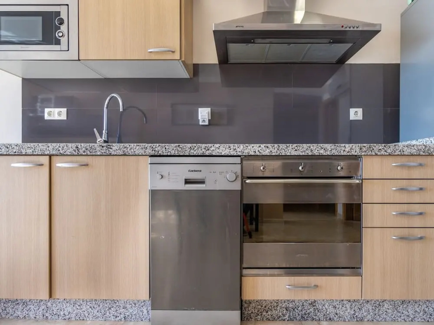 El Olimpo | 7  Pax | First Line | 3673-KAW