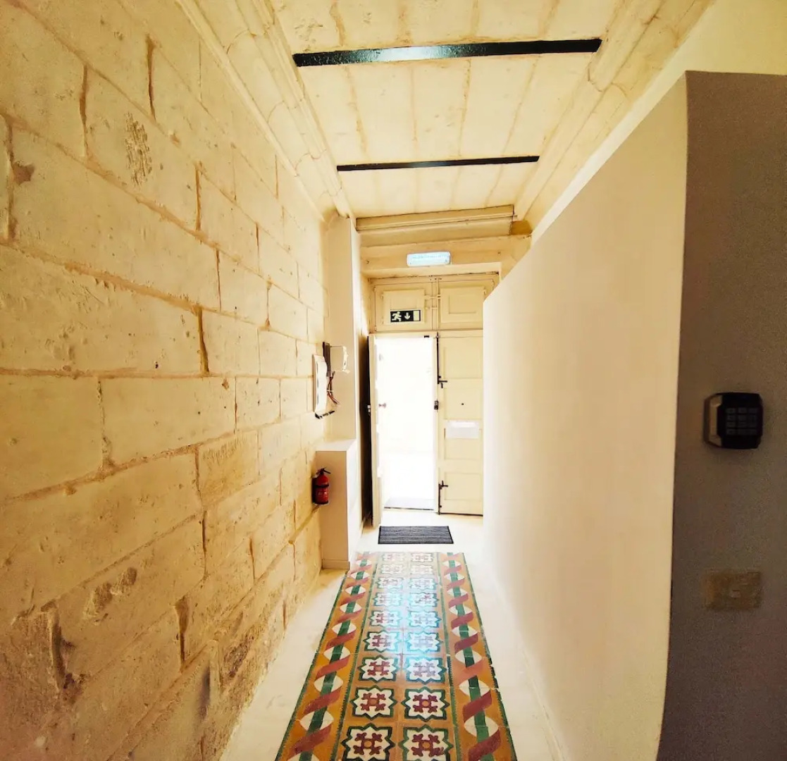 Savynomad Harbour Residences Bormla