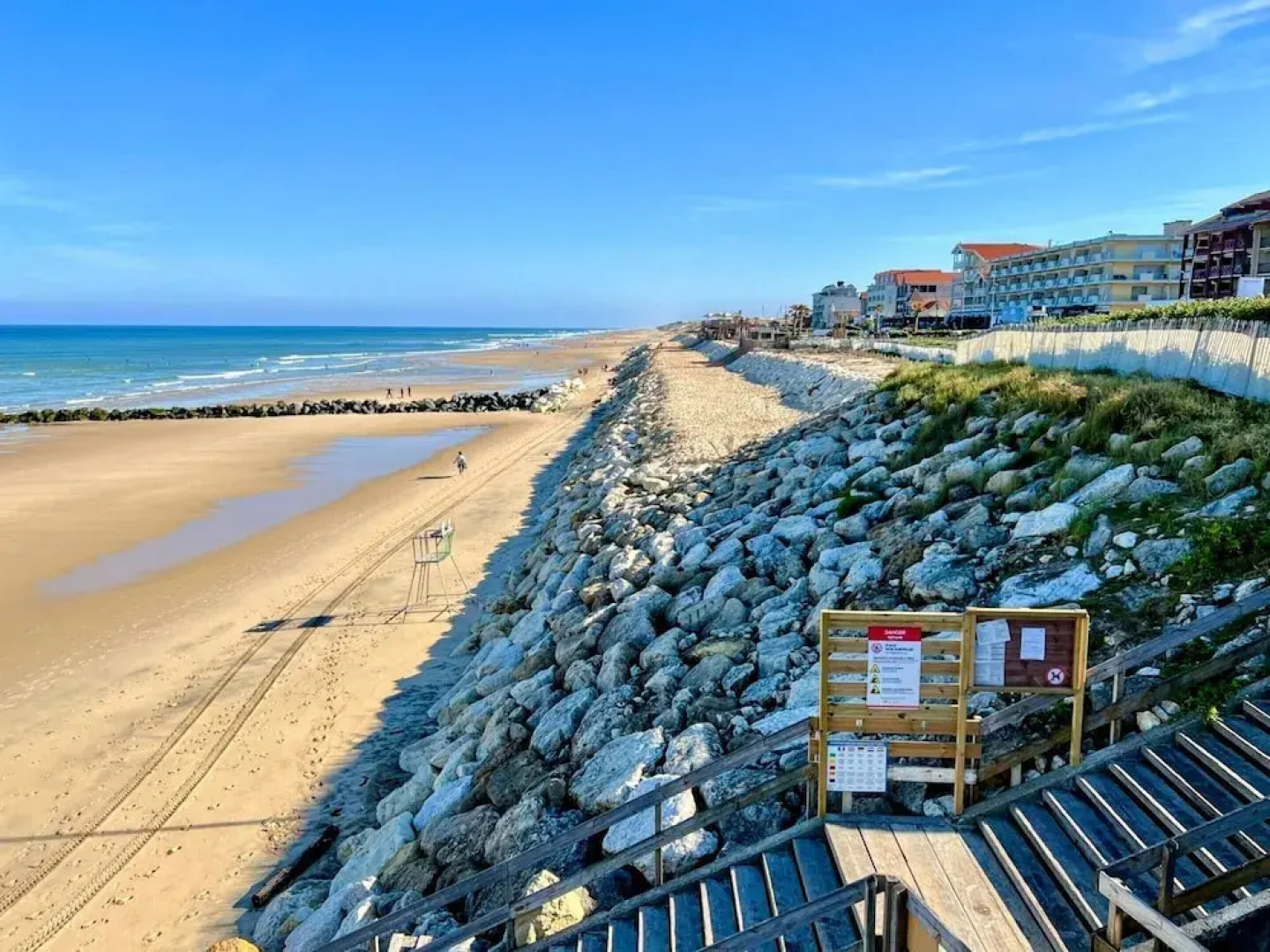 Beautiful Villa Near the Beach