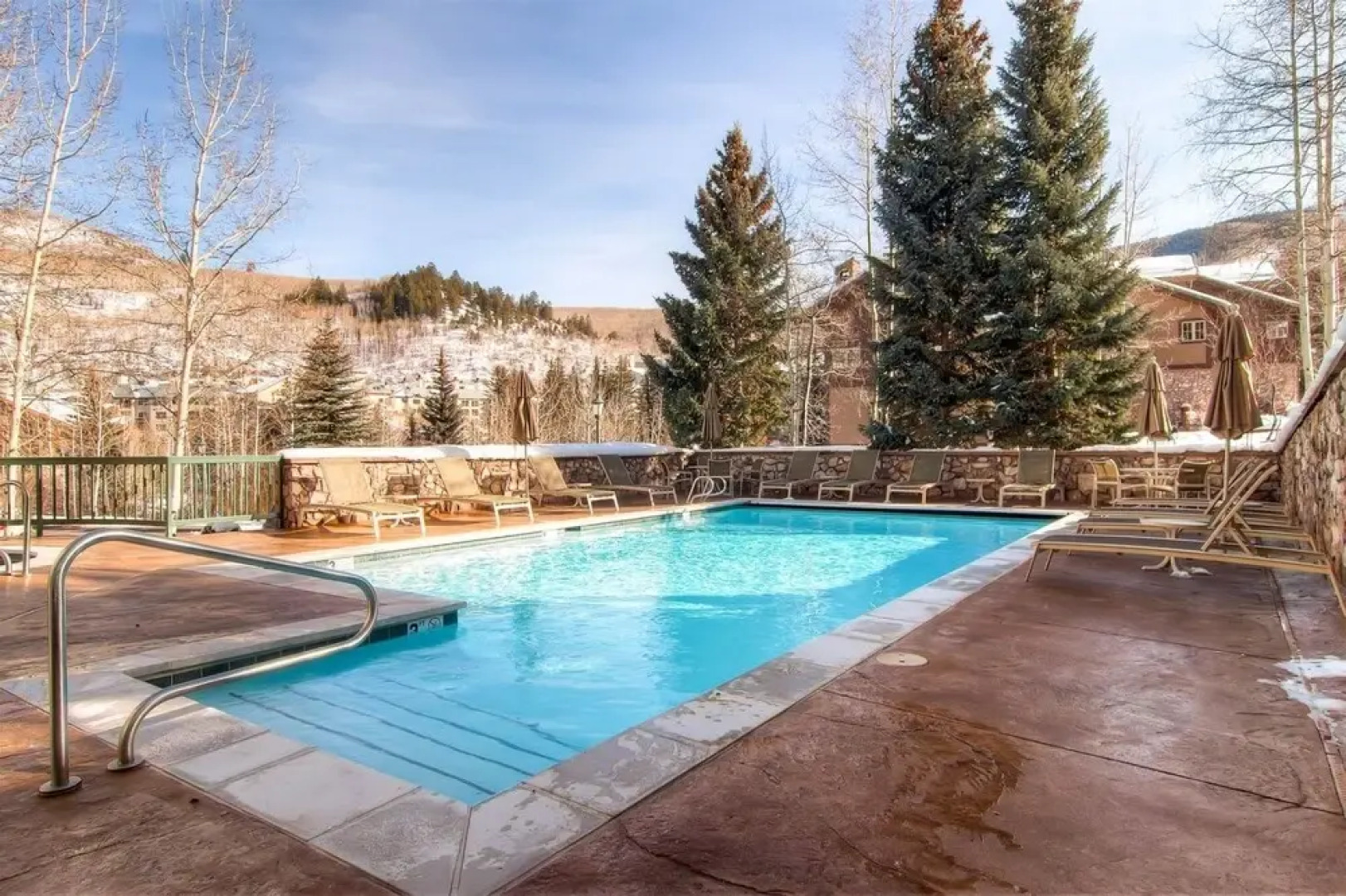 Beaver Creek Borders 213L