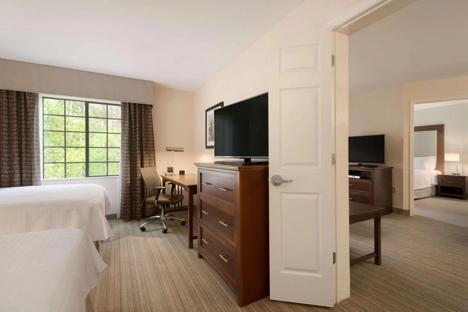 Homewood Suites by Hilton Jacksonville Deerwood Park