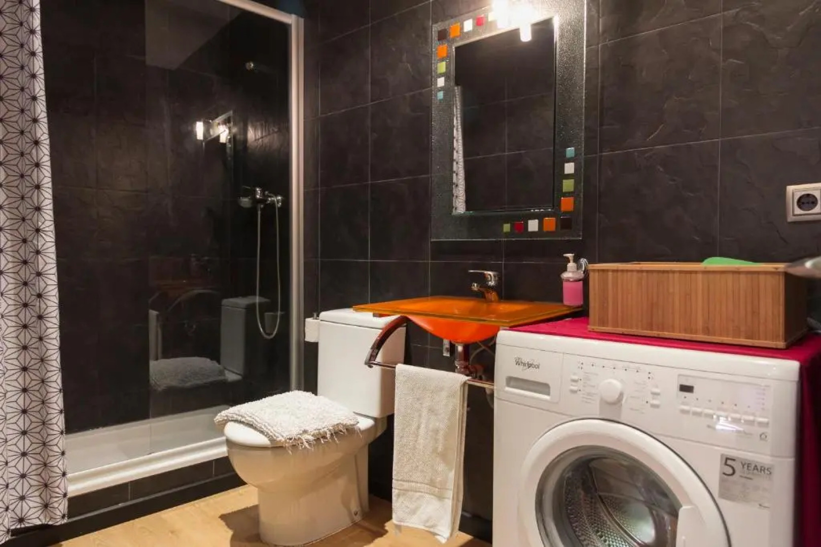 Aiestaenea Apartamentos Rurales