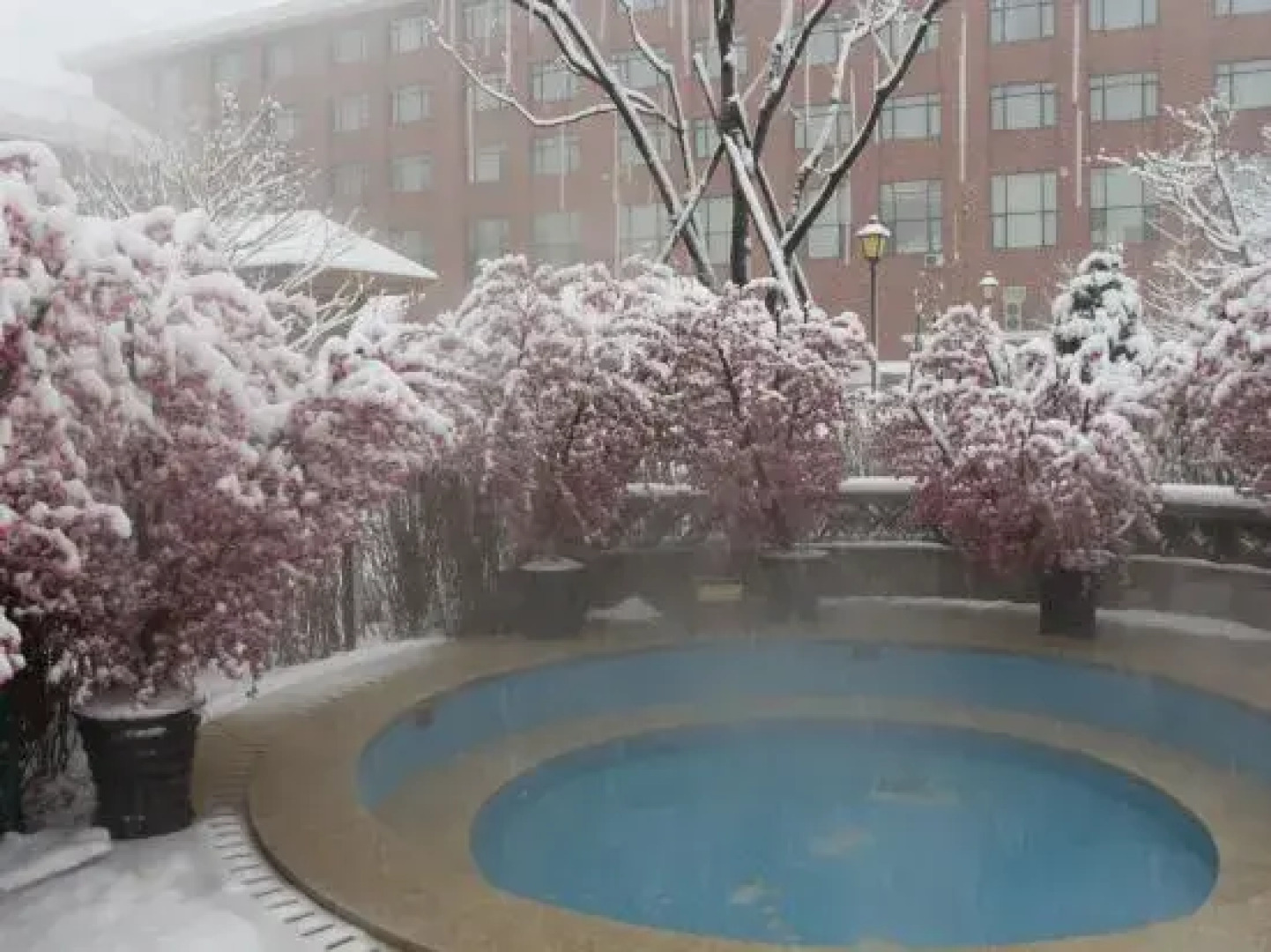 Gaizhou Yujingshan Hot Spring Garden Hotel