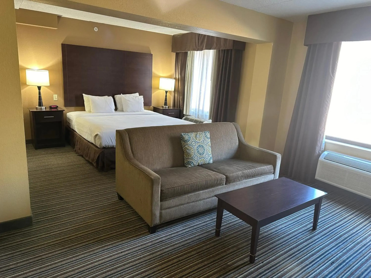 Wingate by Wyndham Harrisburg Near Hershey