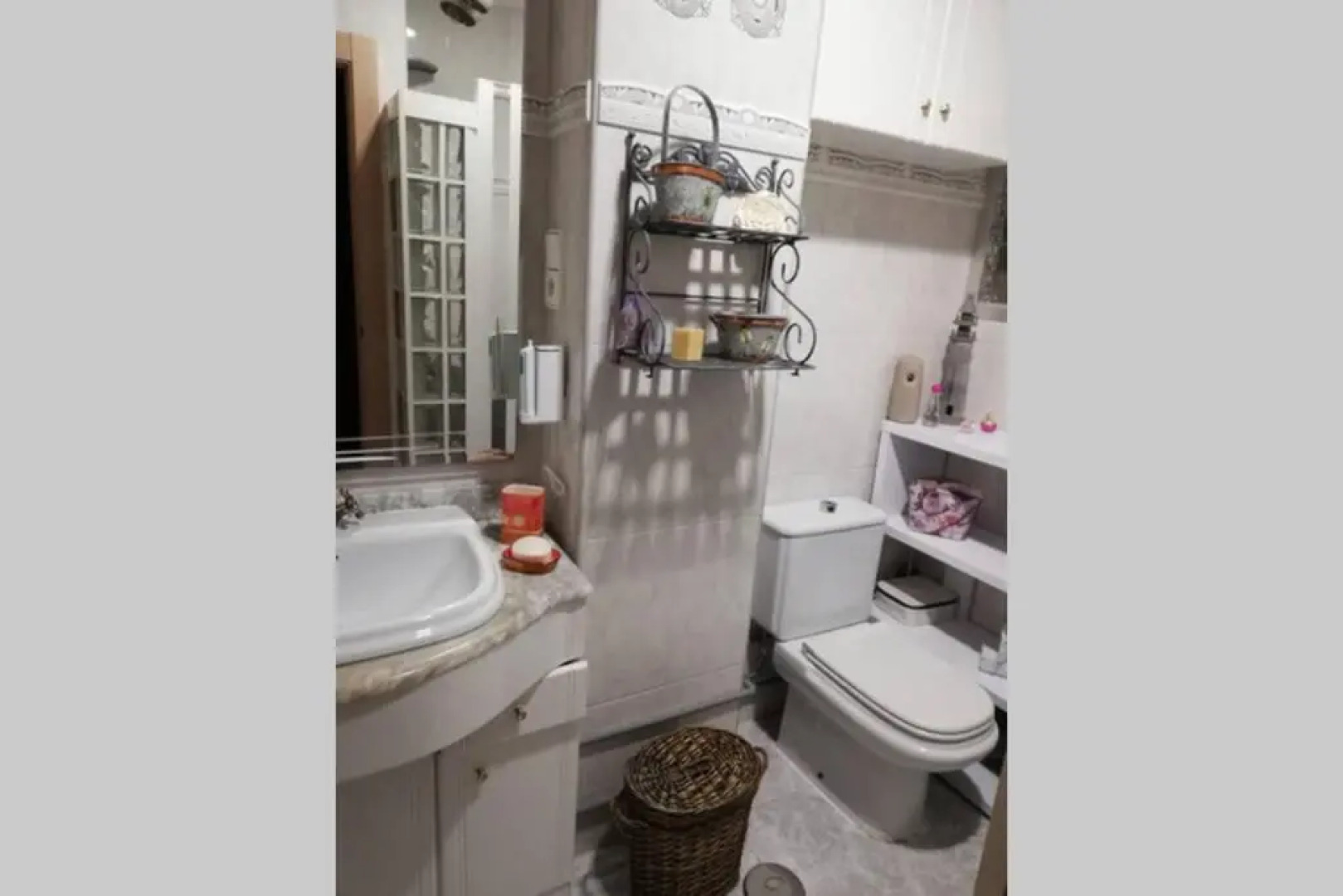 Casa con terraza/Confortable house with terrace