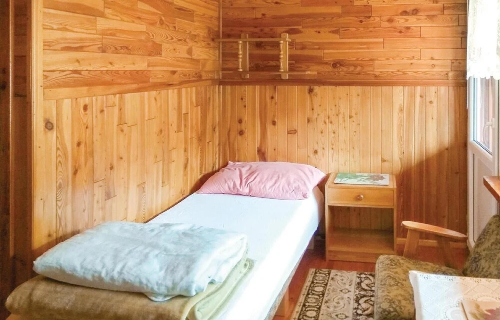 Nice Home in Rowy With 5 Bedrooms and Wifi