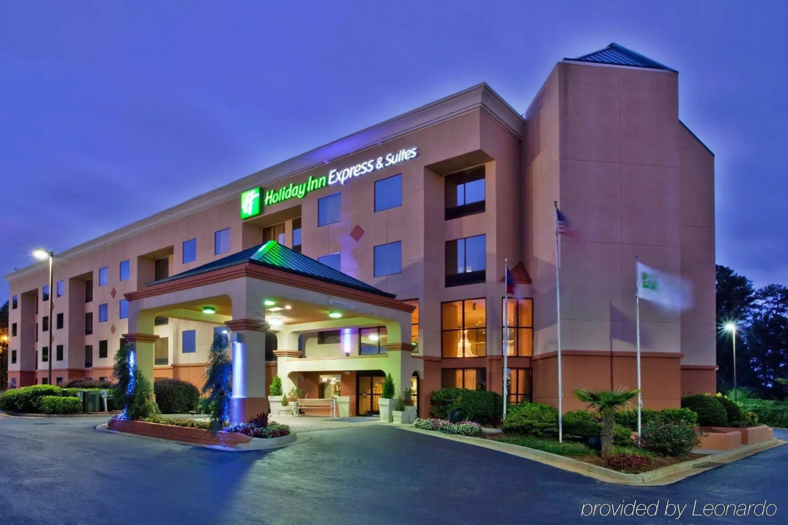 Holiday Inn Express Hotel & Suites by IHG
