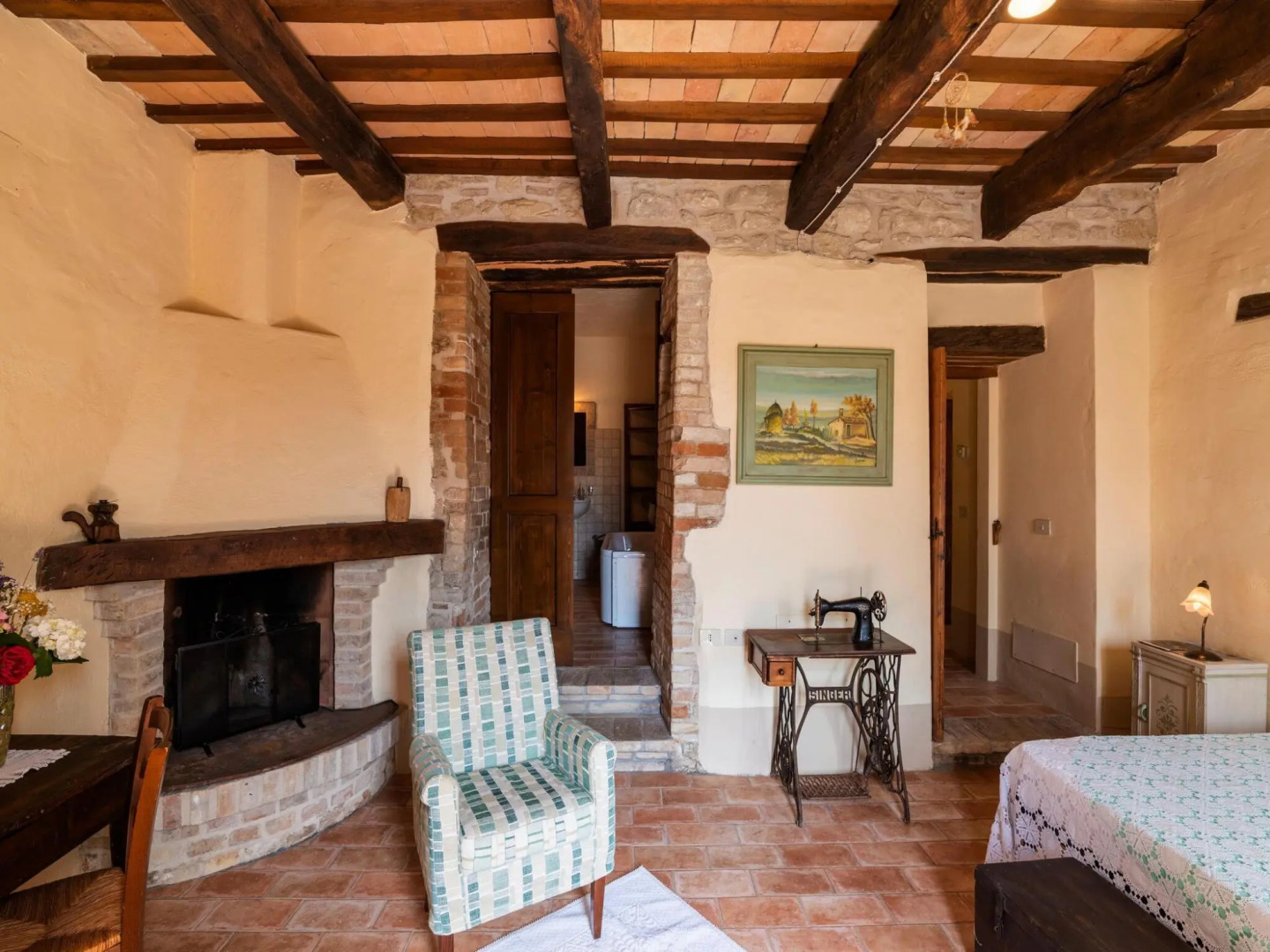 Pretty Holiday Home  with Terrace in Monte San Martino Italy