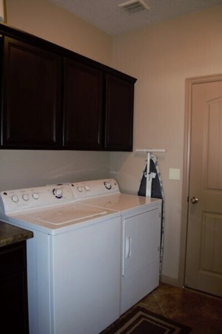 3 Bedroom Home in Mesquite #214 3 Bedrooms 2 Bathrooms Home