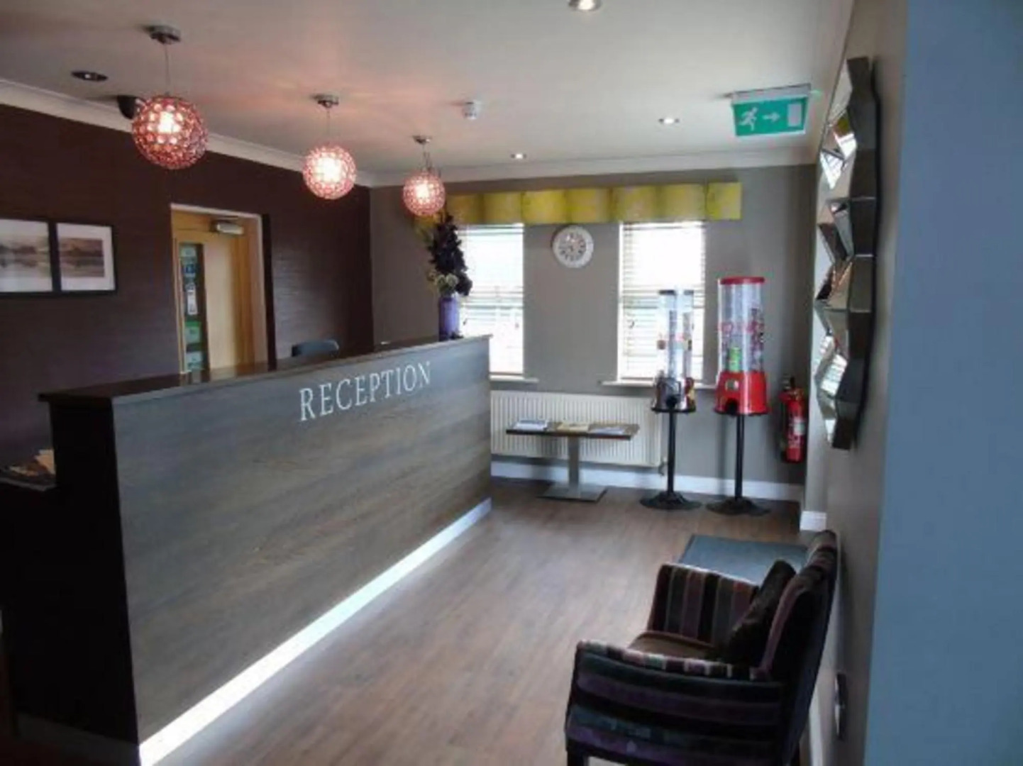 Отель The Avenue