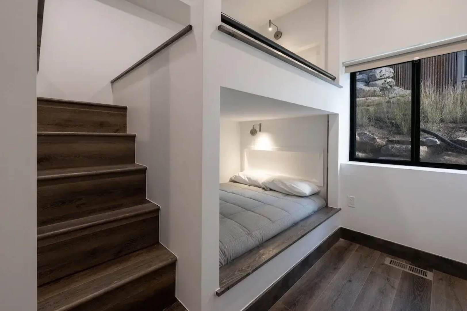 Scenic Perch 2 Bedroom Home