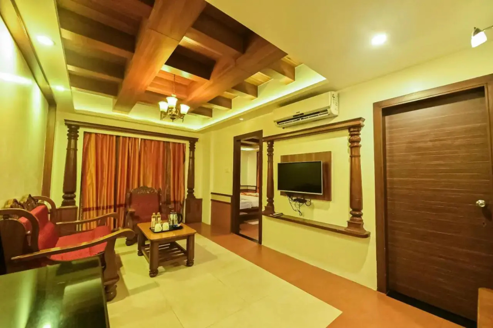 OYO 1711 Hotel Sepoy Grande