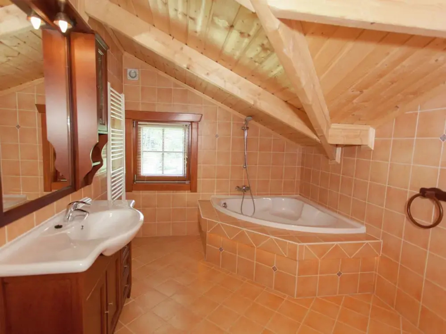 Wooden Holiday Home Near Brunssummerheide