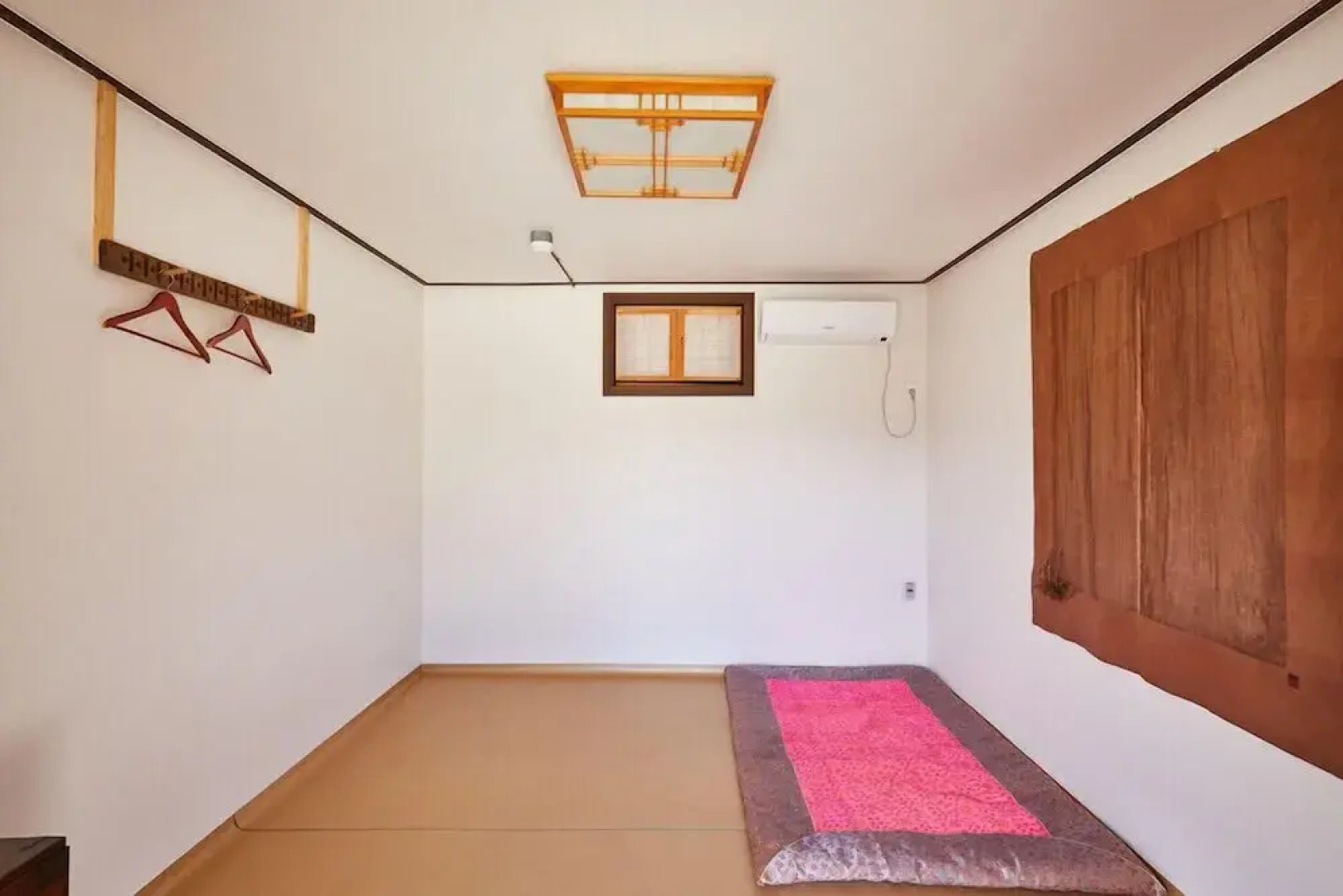 Choongsindang Hanok Traditional House