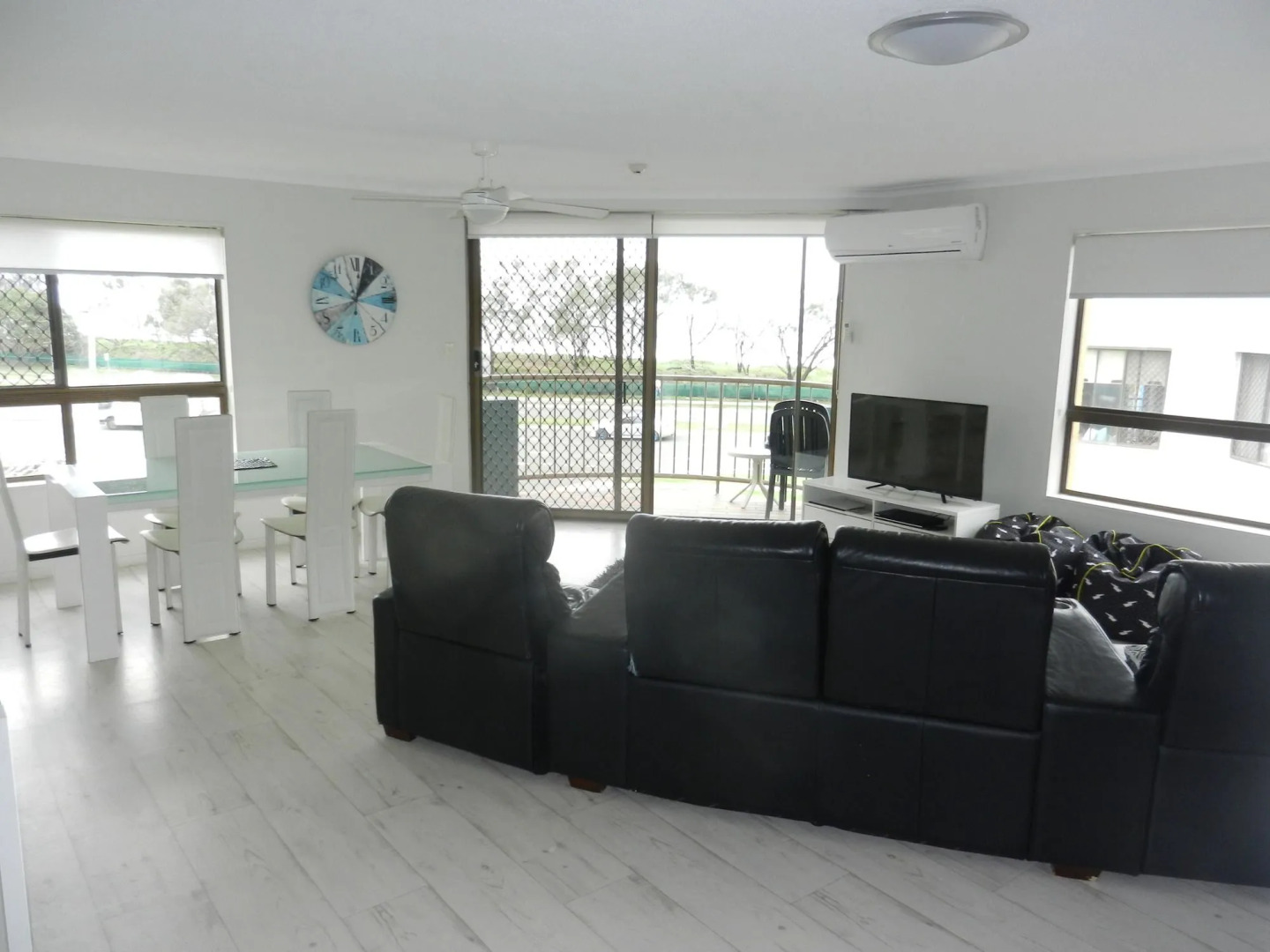 Kalua Holiday Apartments