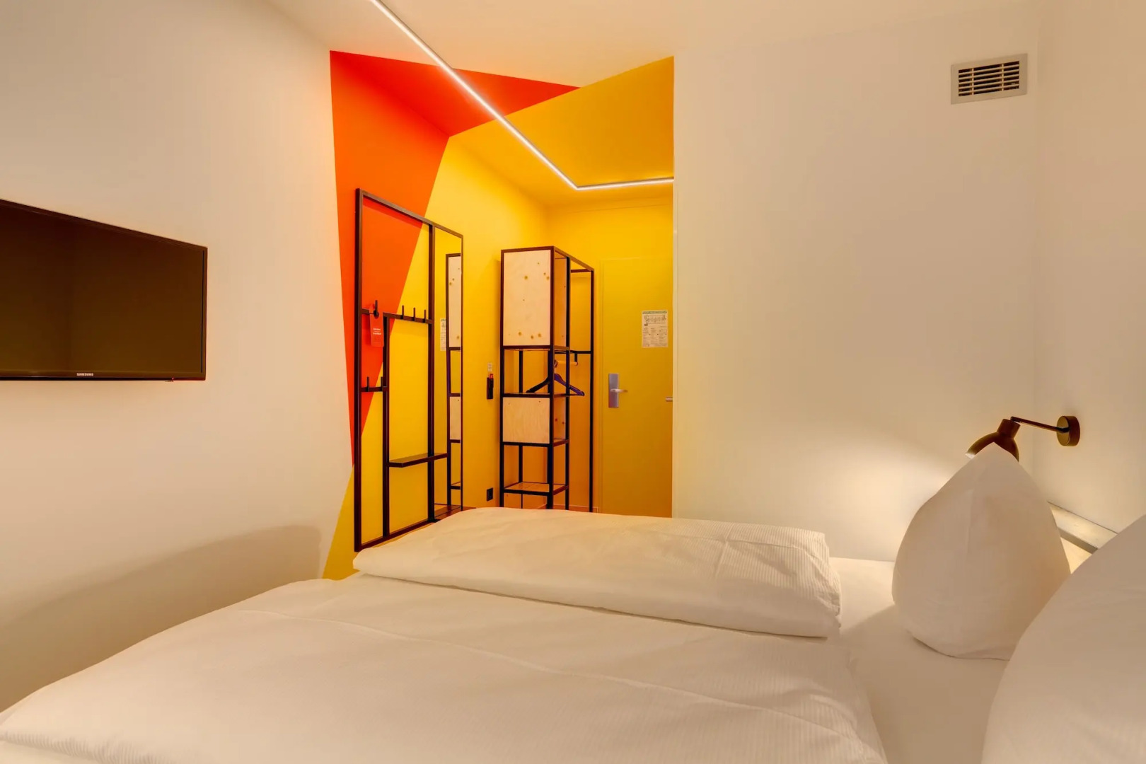 MEININGER Hotel Leipzig Hauptbahnhof