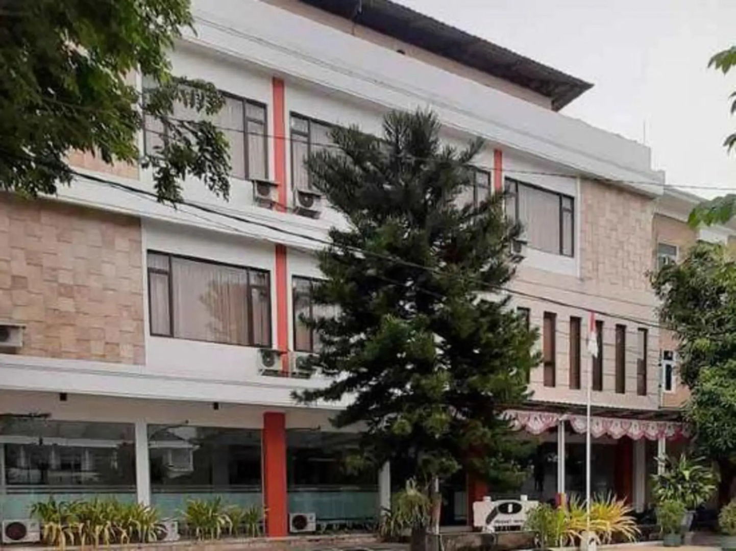 Hotel Prasasti Pacitan