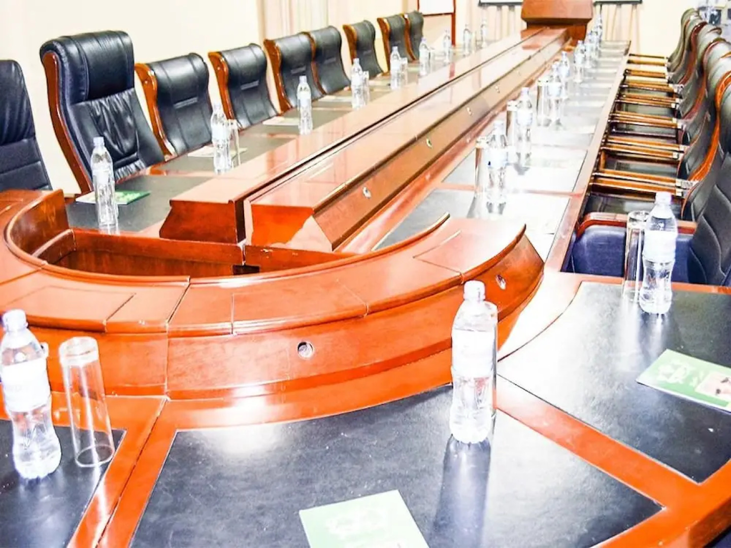 The Grand Villa Hotel