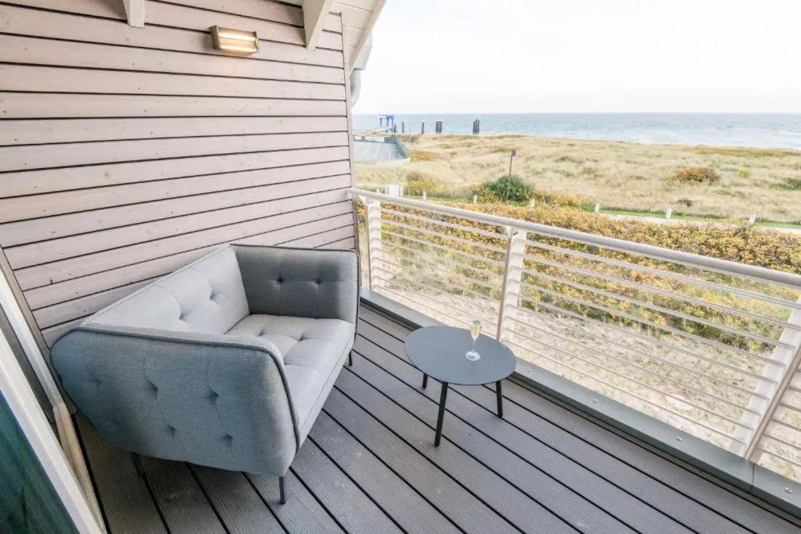 Hafen27List Luxury Beachhouse HAFEN27LIST BEACHHOUSE NO 7 "Leuchtturmblick" Mittelhausteil 25e