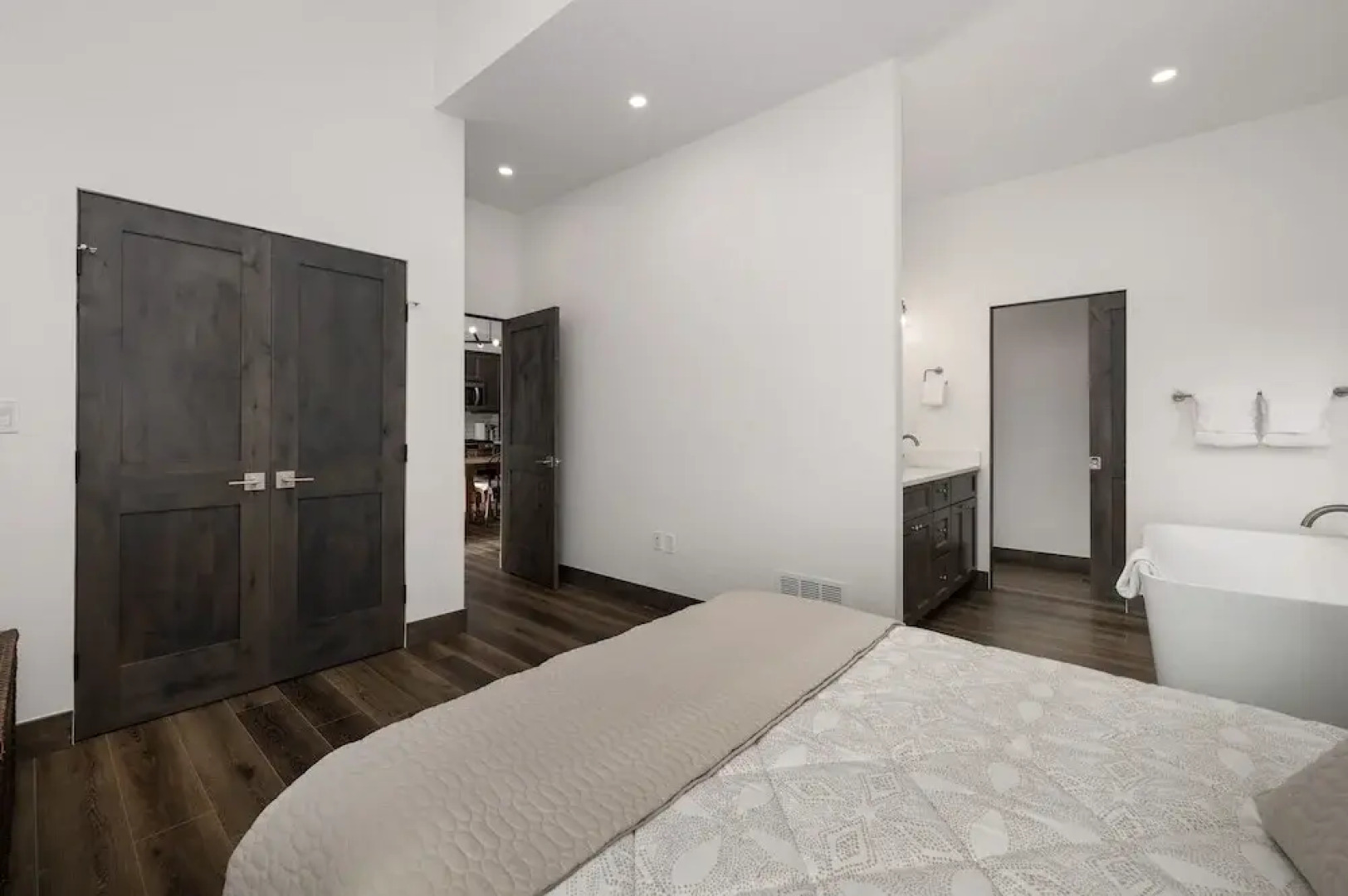 Scenic Perch 2 Bedroom Home