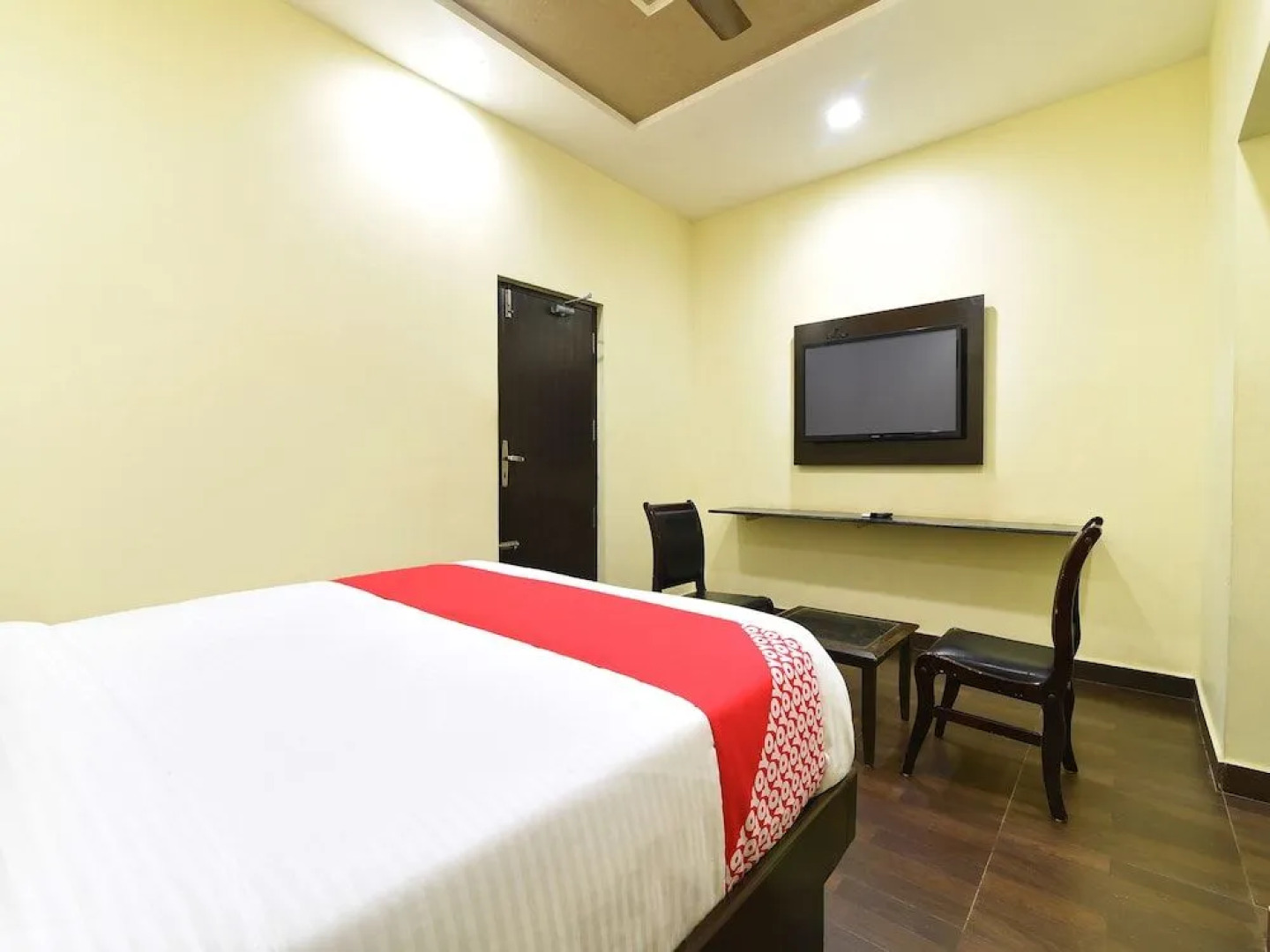 Capital O 41636 Celebrations Residency