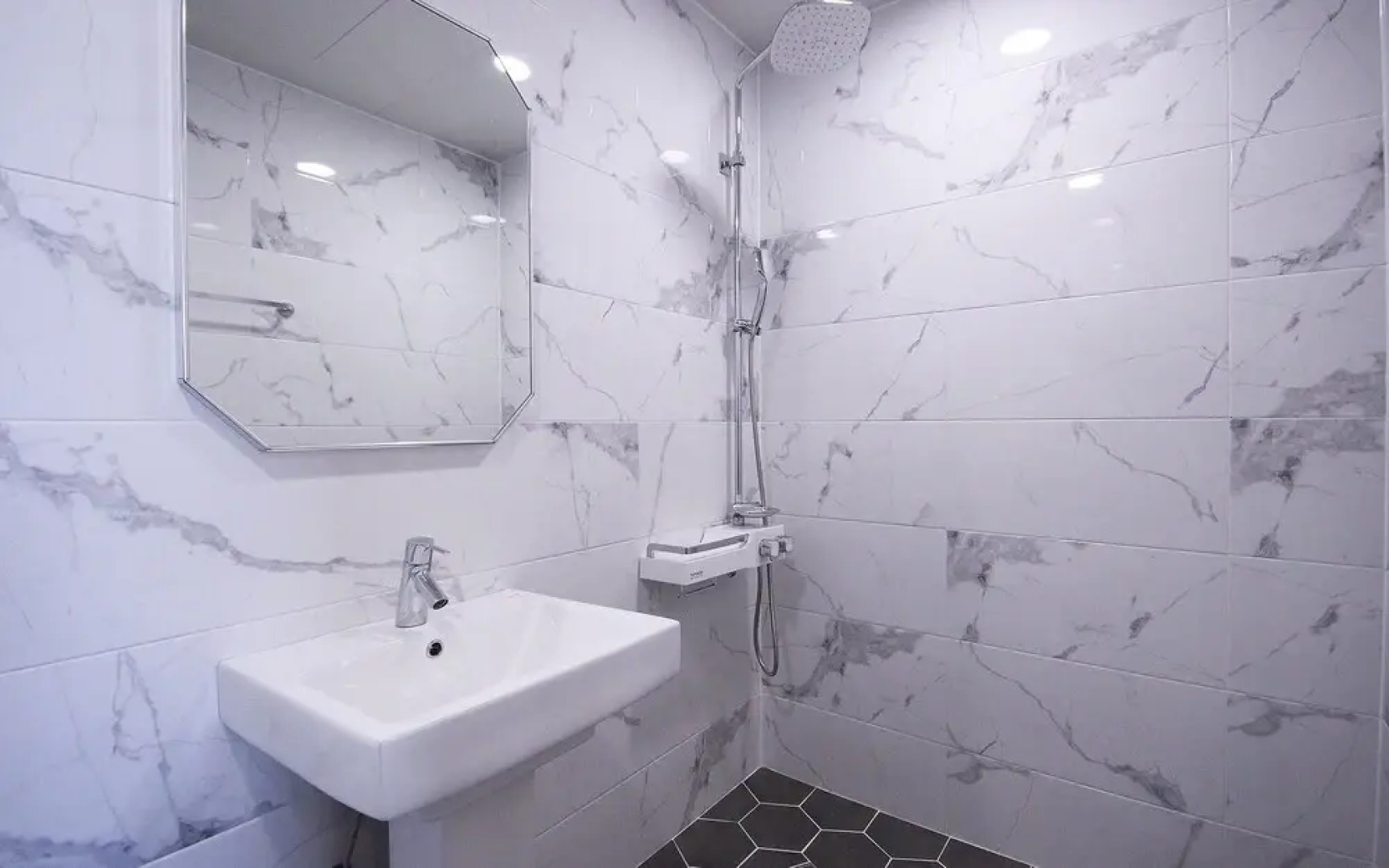 Yeongdeok Ganggu Port Stay