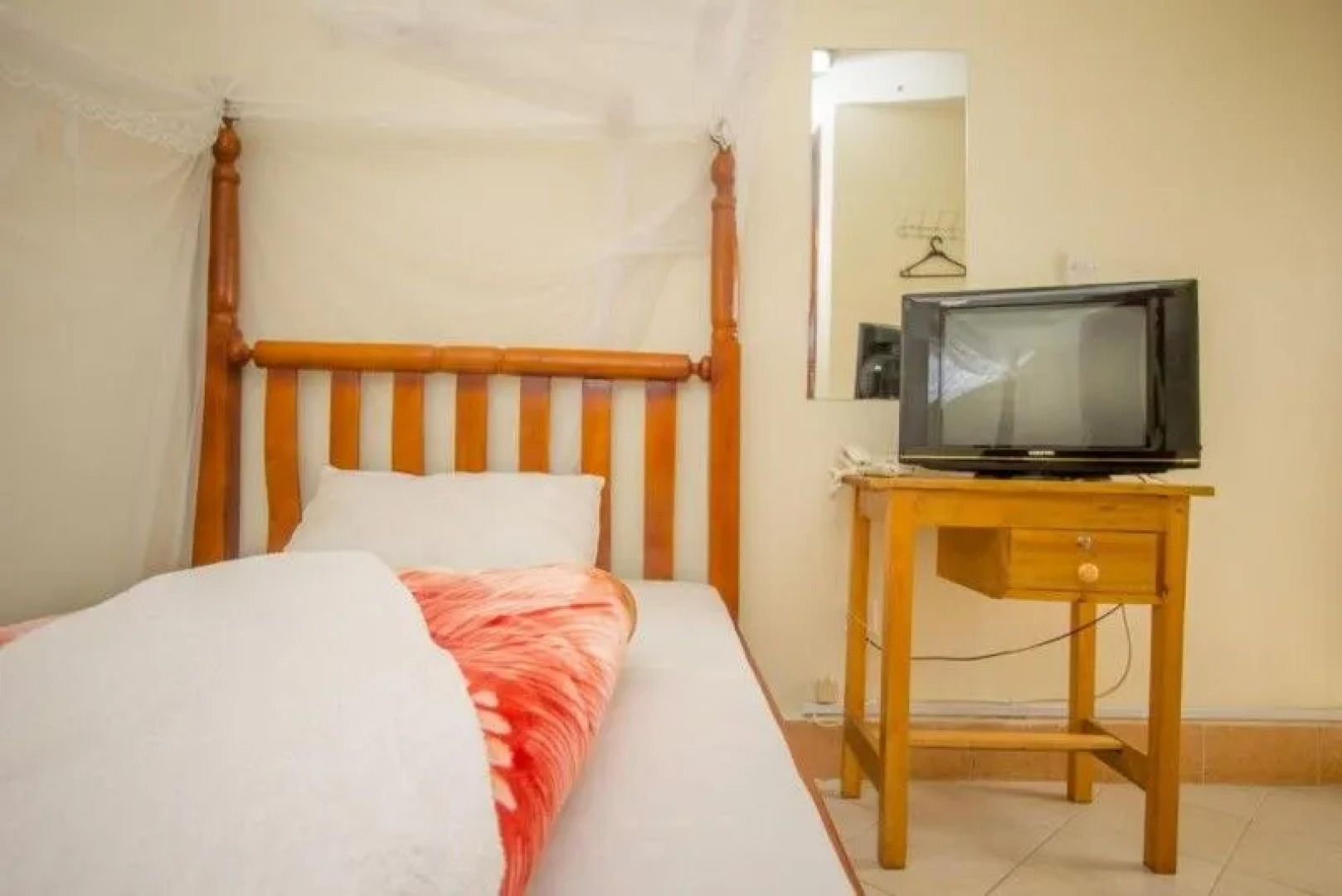 Wamala Lake View Hotel