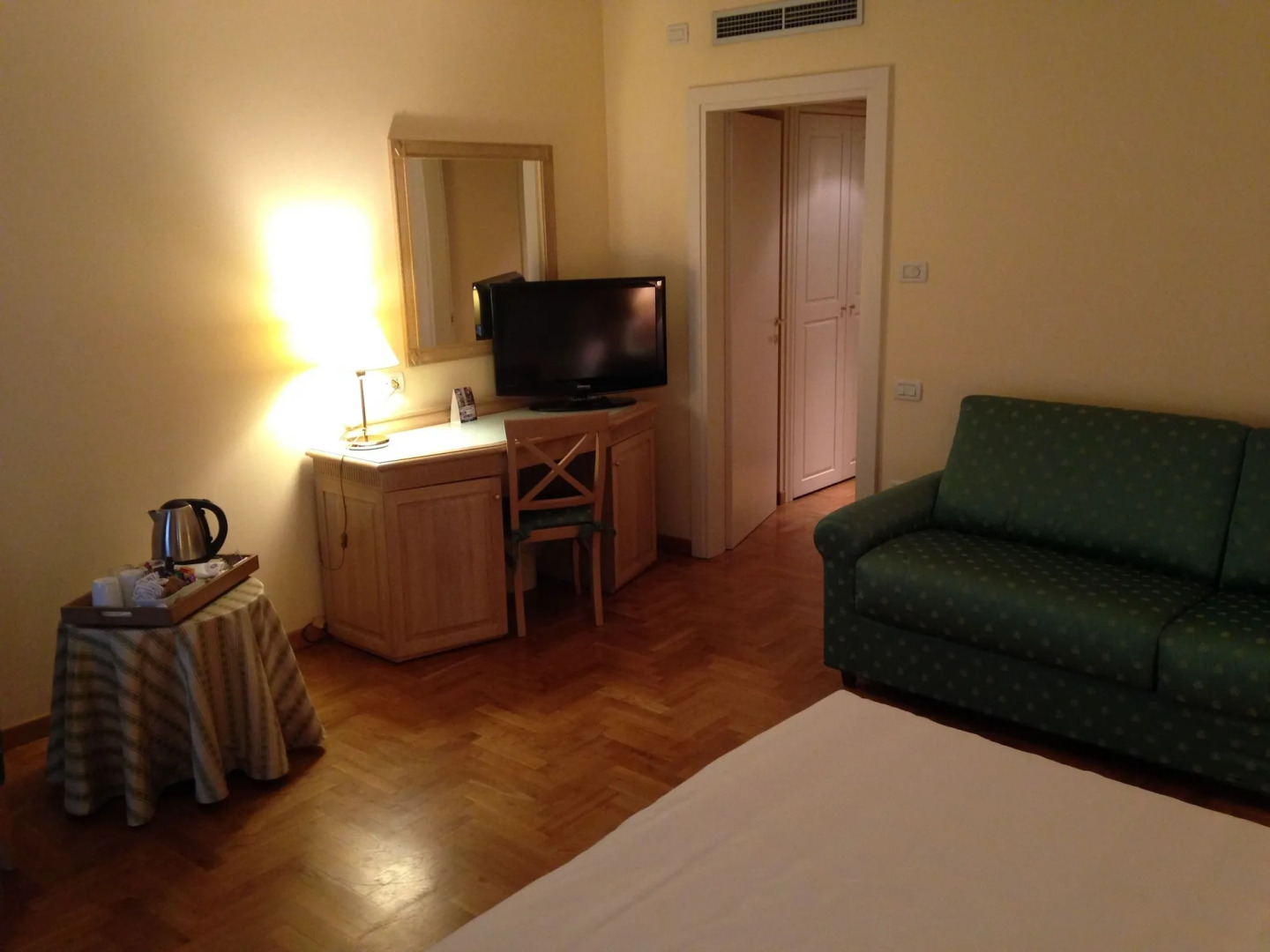 Ambassador Palace Hotel