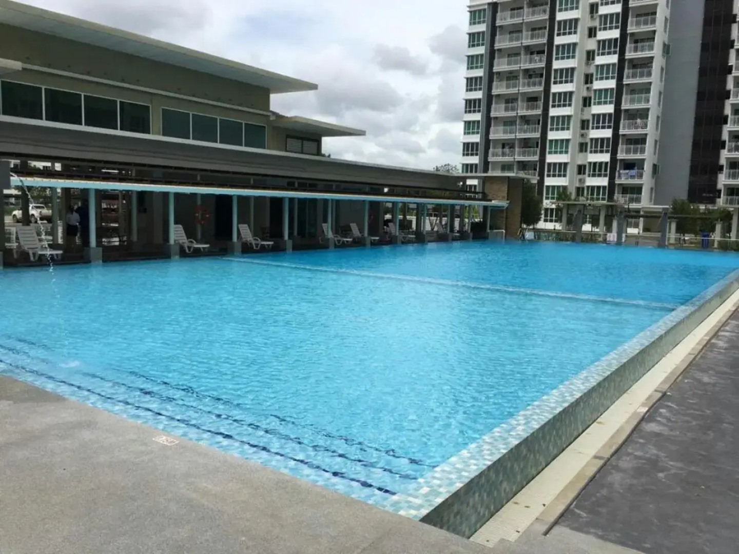 Sandakan Spacious and Comfortable Pool View Condo