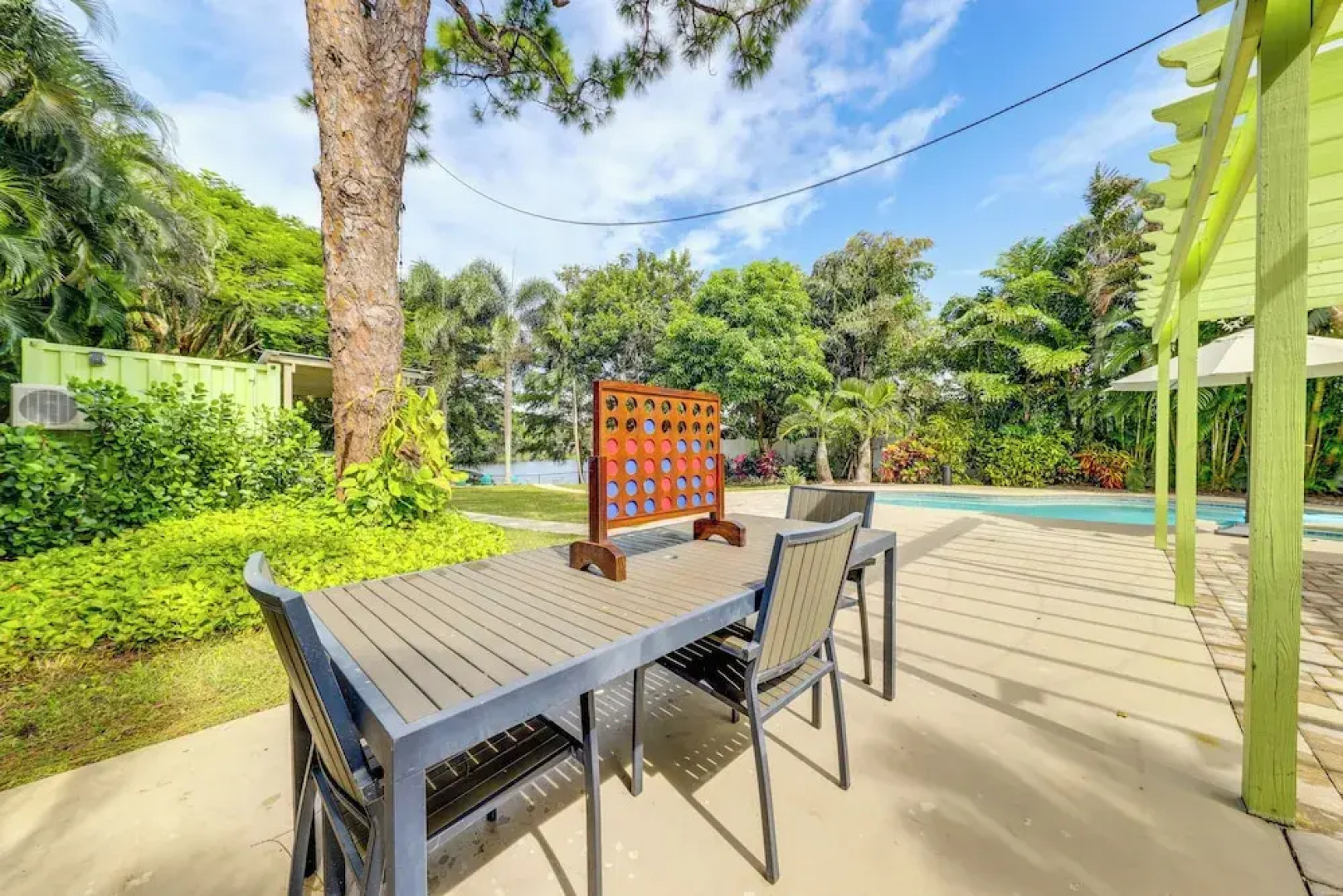 Tropical Pool Oasis on 1/4 Acre by Downtown Stuart