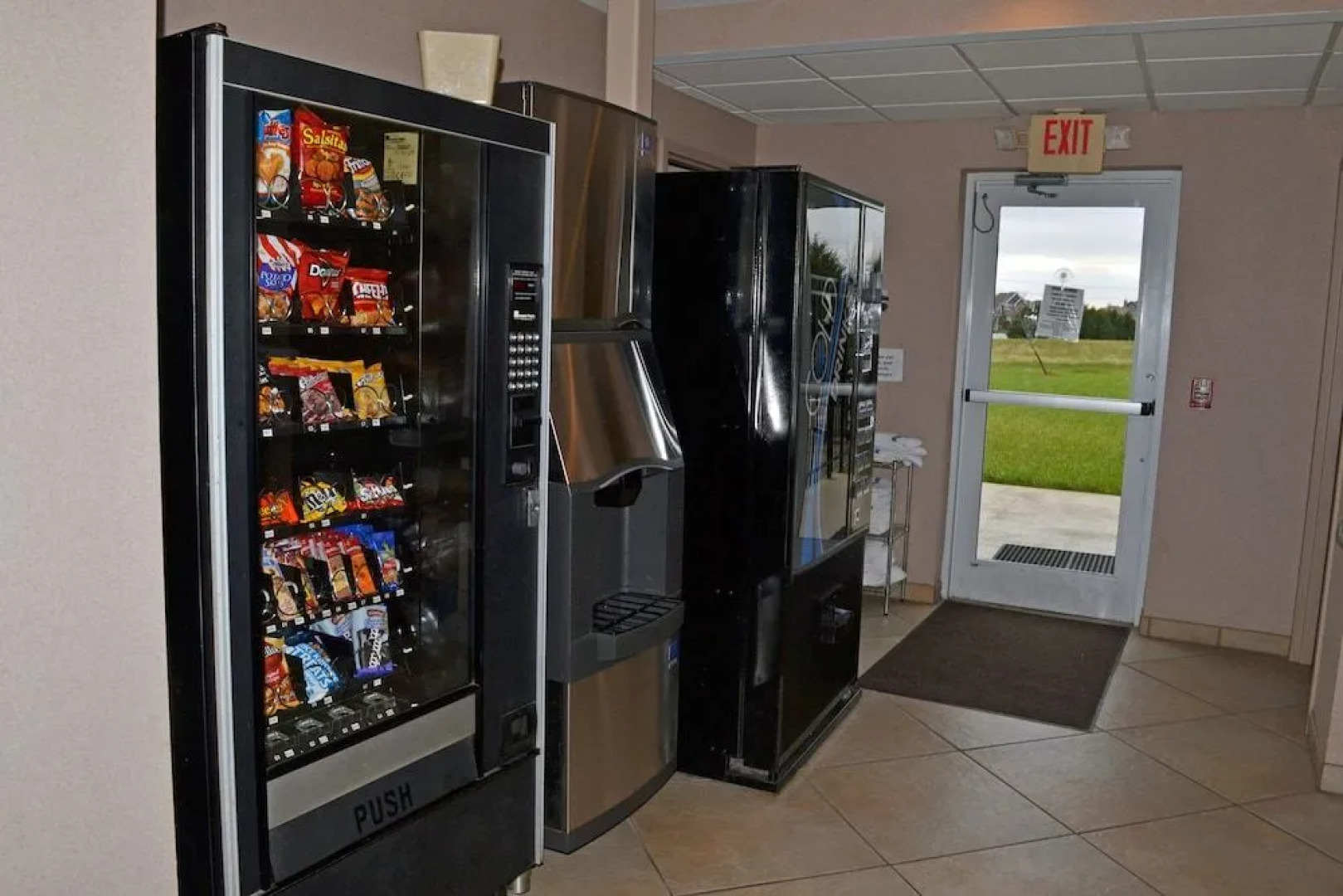 Paola Inn and Suites