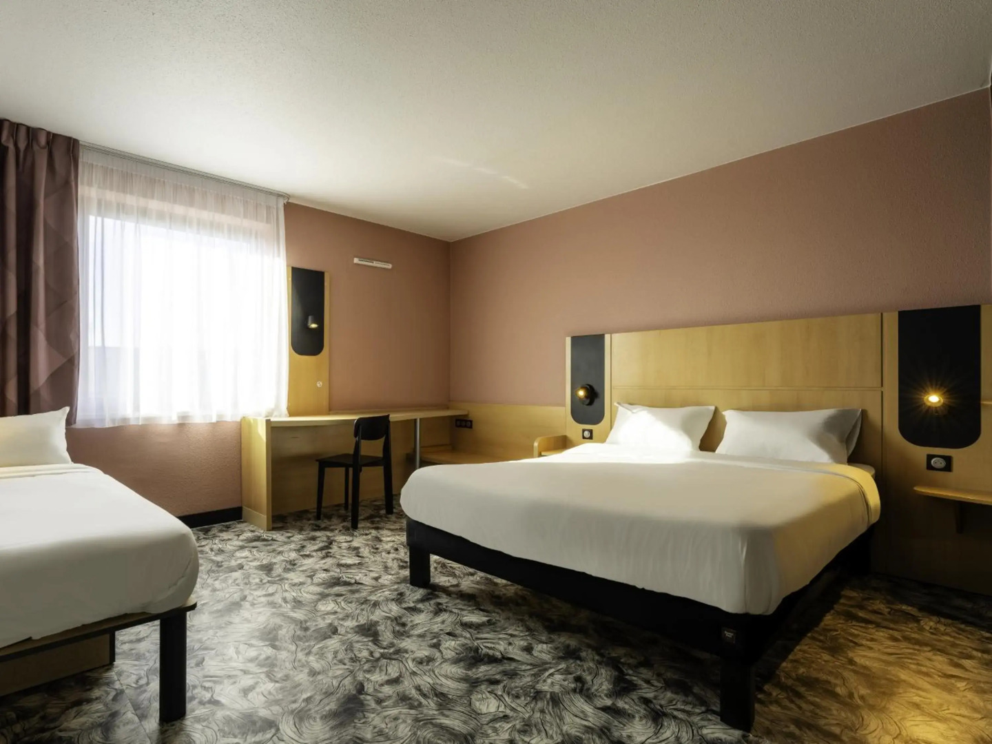 B&B HOTEL Maubeuge Gare