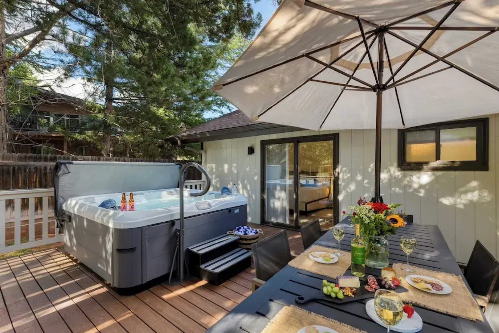 Hot Tub, Sauna & Red Rock Views Near Sedona Trails Sedona Serenity Retreat by Avantstay