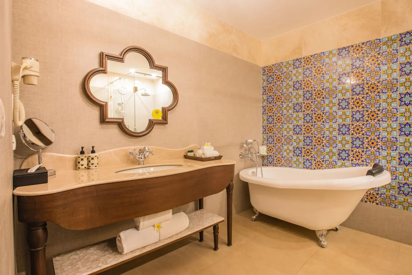 Lemon Tree Amarante Beach Resort, Goa