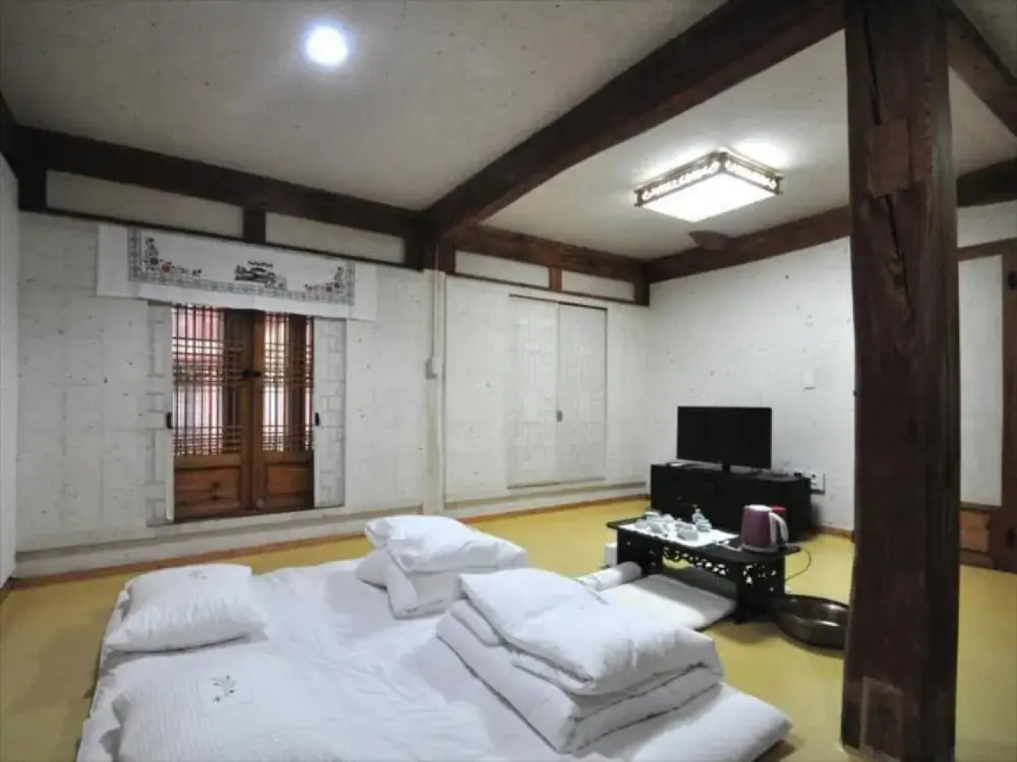 Gallery Jin Hanok Guesthouse