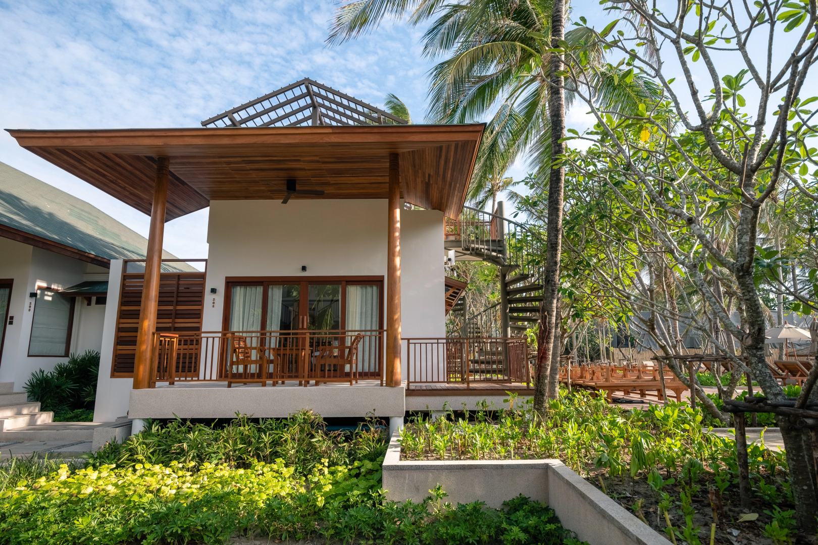 Banana Fan Sea Resort