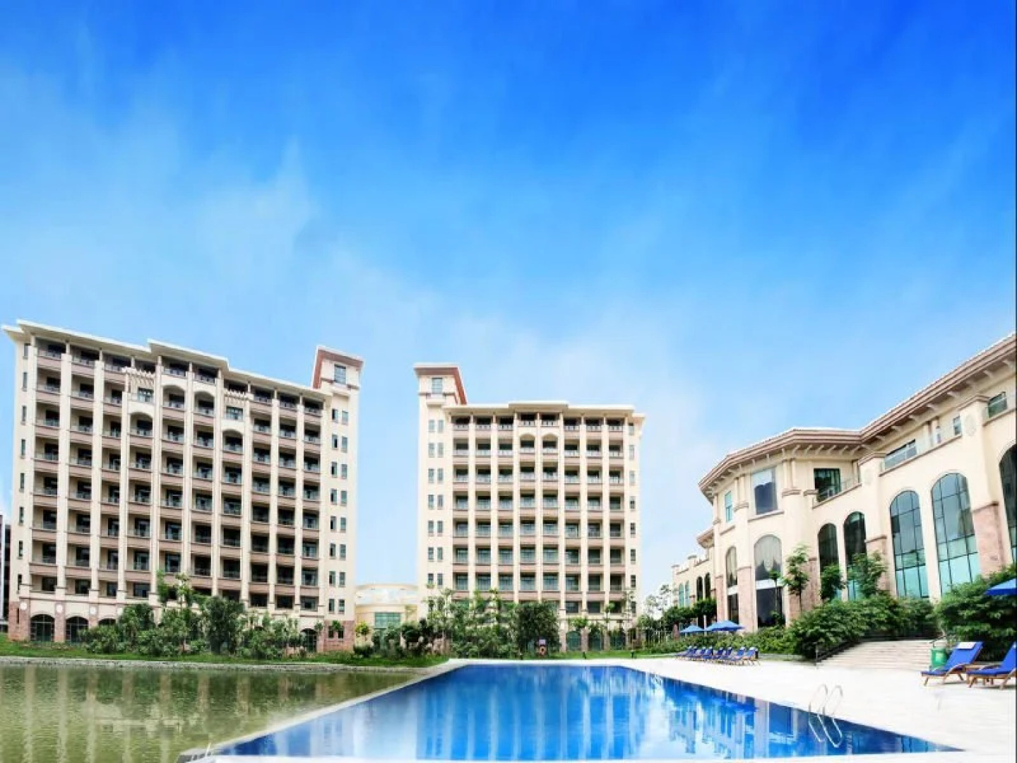 Fusion Hotel & Resort