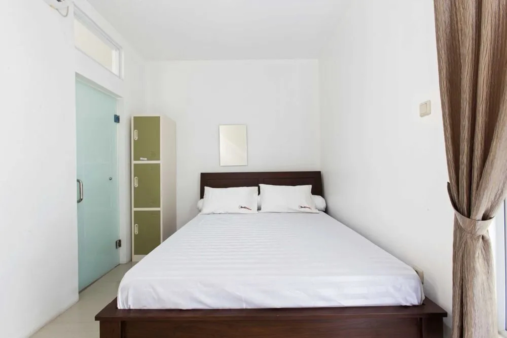 RedDoorz Near Sudirman Station