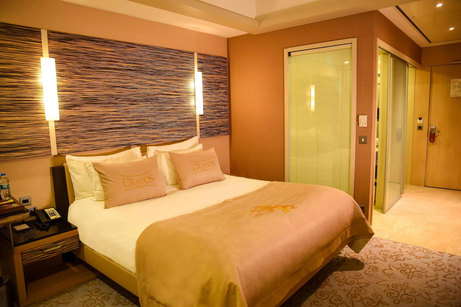 Cratos Premium Hotel & Casino