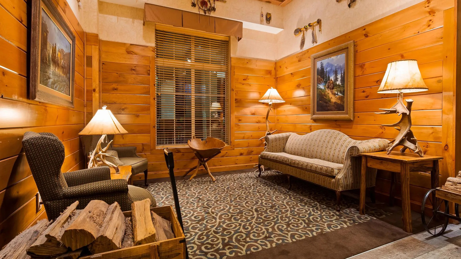 Best Western Plus Crossroads Inn & Suites