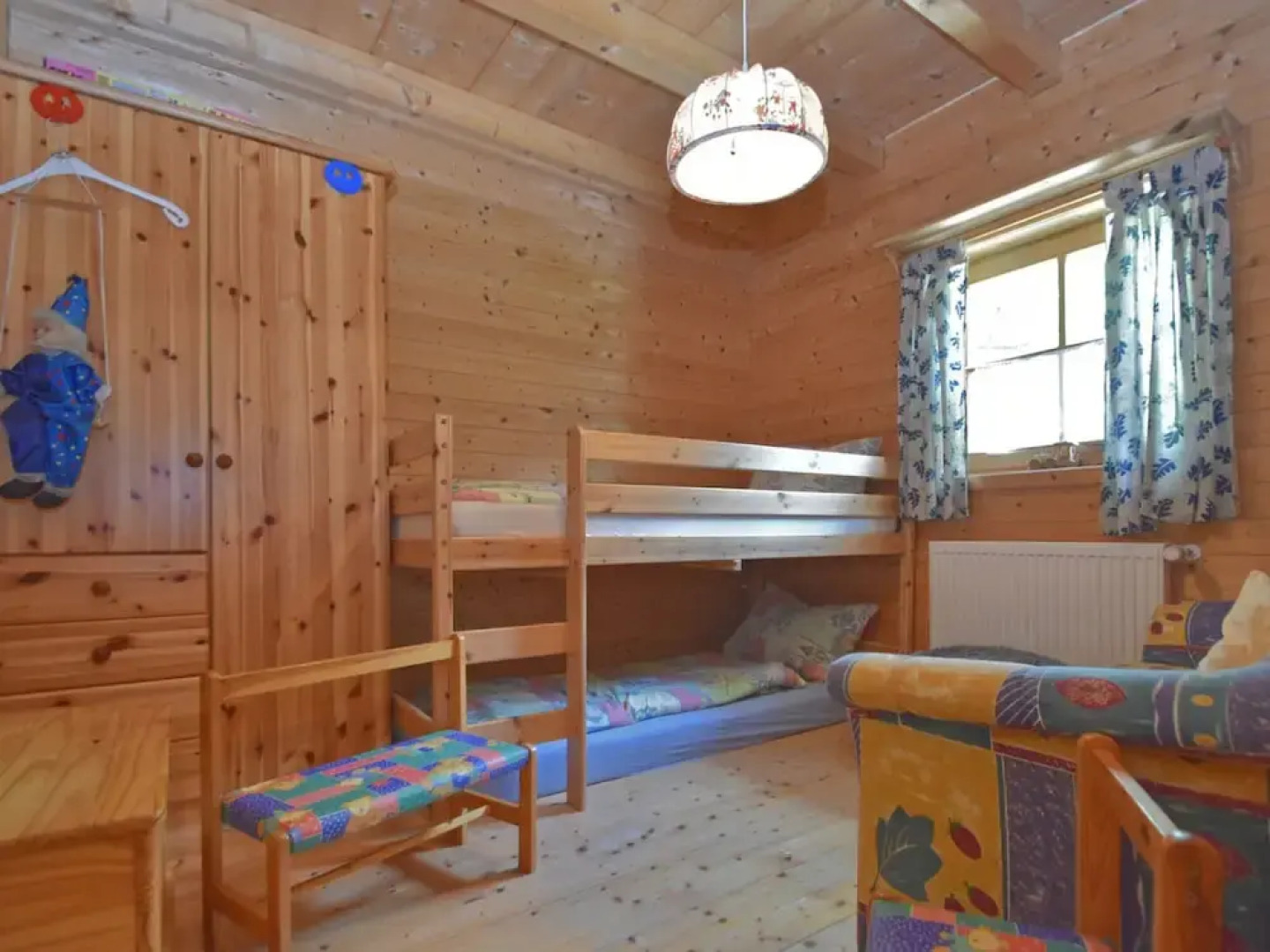 Vintage Holiday Home in Grafenried With Garden